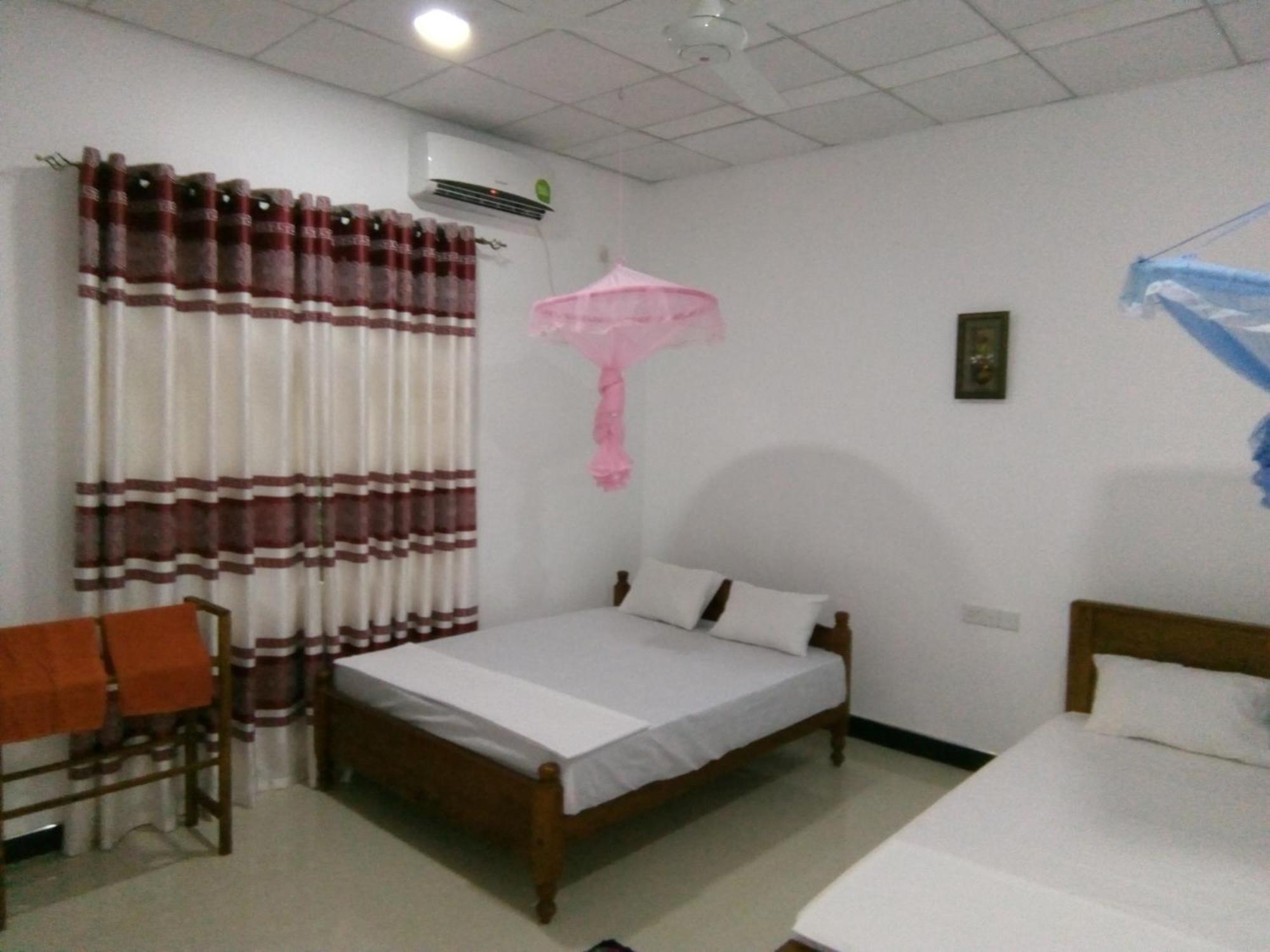 Siyapath Holiday Resort Полоннарува Экстерьер фото
