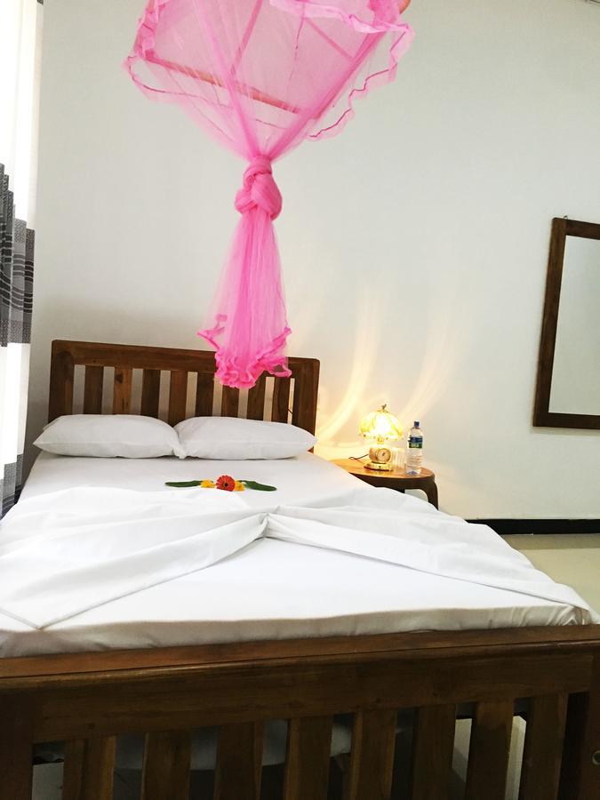 Siyapath Holiday Resort Полоннарува Экстерьер фото
