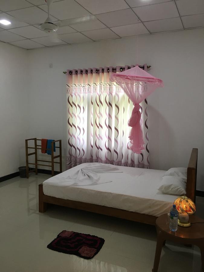 Siyapath Holiday Resort Полоннарува Экстерьер фото